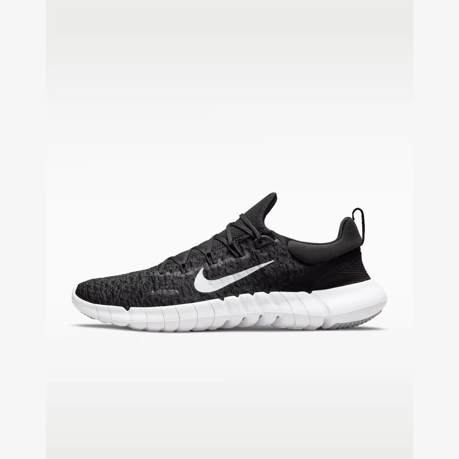 Кросівки Чоловічі Nike Revolution 8 0