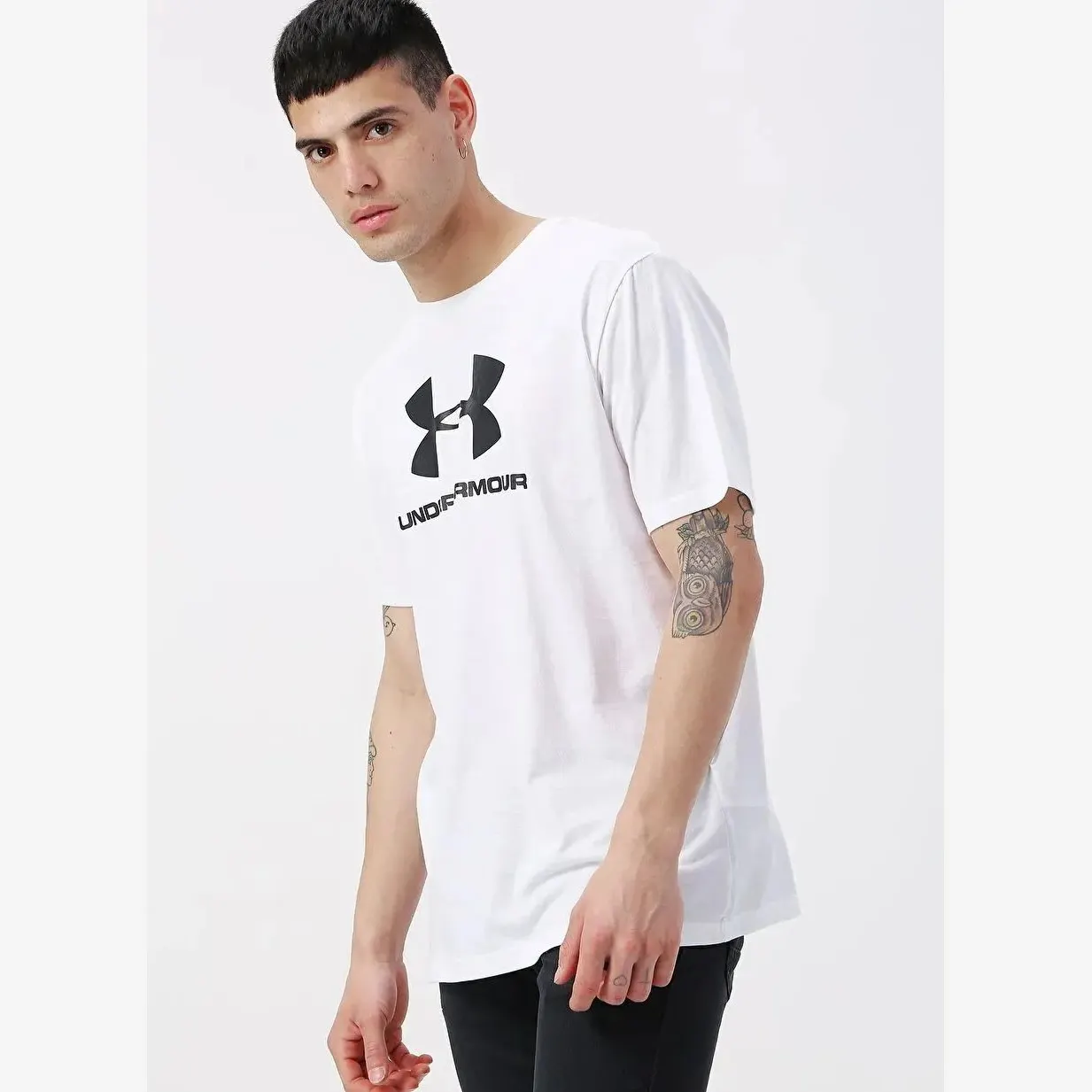Футболка Чоловіча Under Armour Sportstyle Logo 1329590-100
