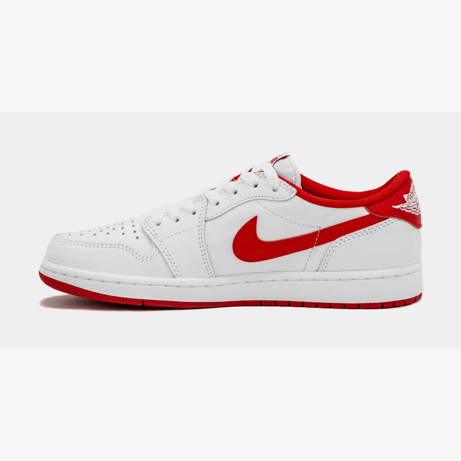 Кросівки Чоловічі Jordan 1 Retro Low OG White/University Red CZ0790-161