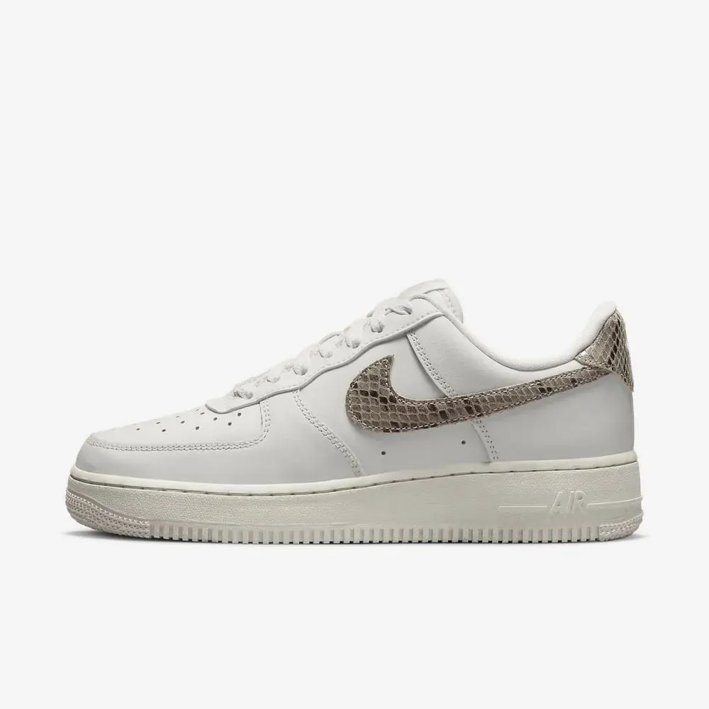 Кросівки Чоловічі Nike Air Force 1 '07 DD8959-002