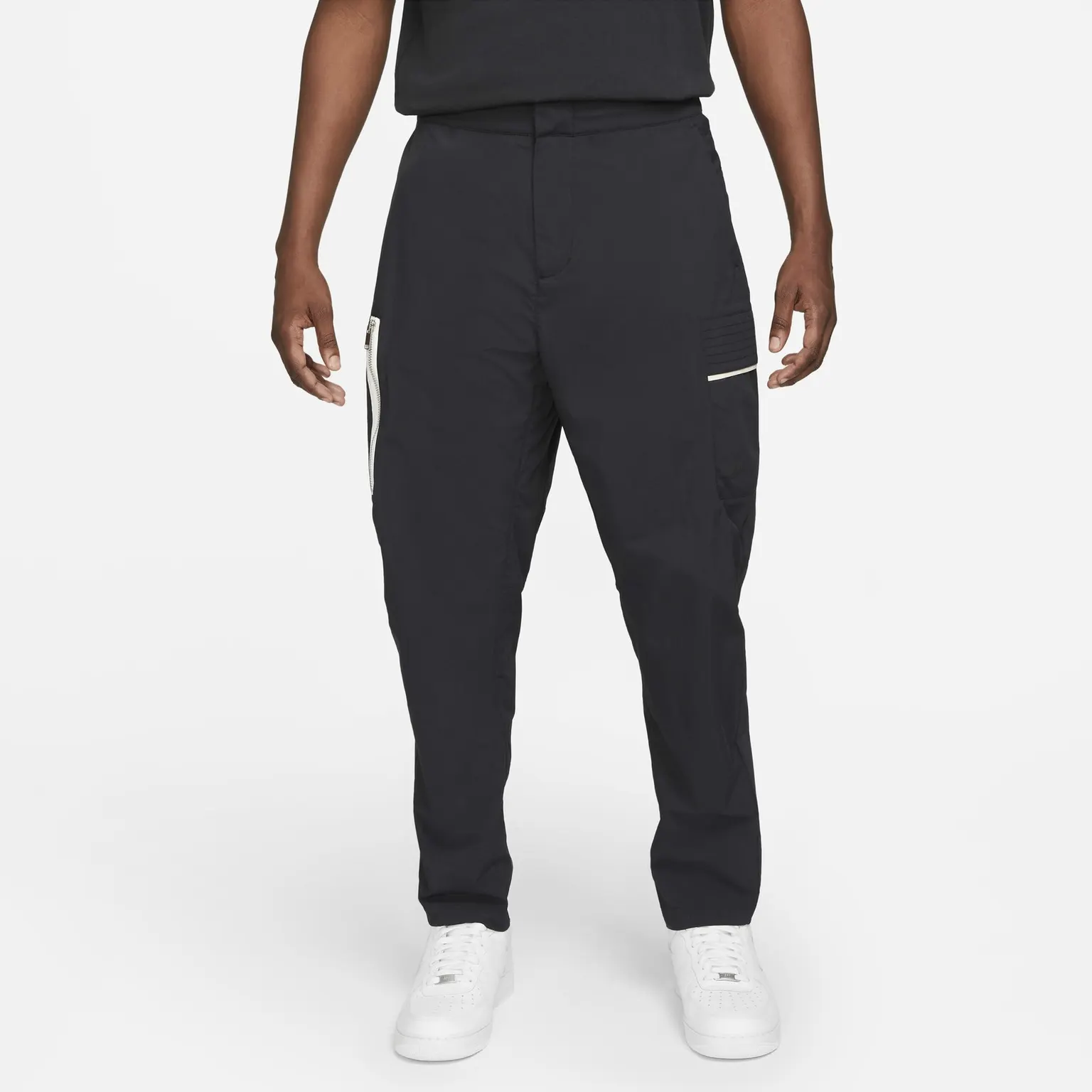 Штани Чоловічі Nike Sportswear Style Essentials Utility Trousers Black/Sail/Ice Silver/Black DM6681-010