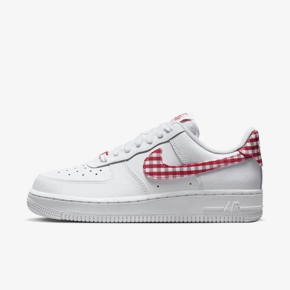 Кросівки Жіночі Nike Air Force 1 07 Ess Trend DZ2784-101