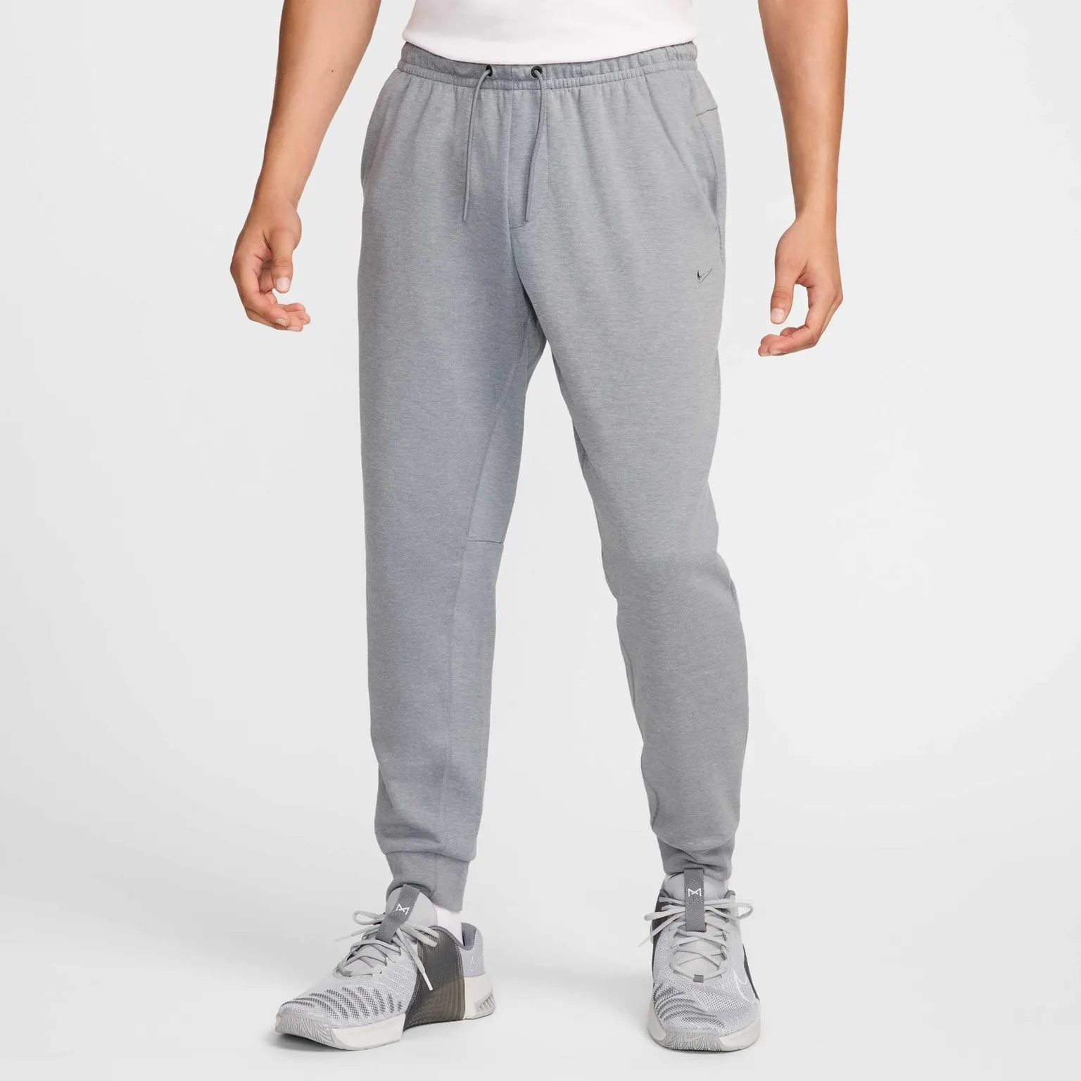 Штани Чоловічі Nike Primary Dri-Fit UV Versatile Joggers FZ0975-065