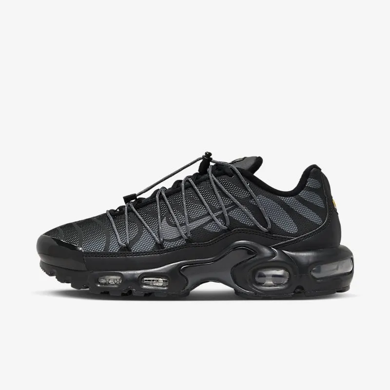 Кросівки Чоловічі Nike Air Max Plus Black/Metallic Platinum FZ2770-001