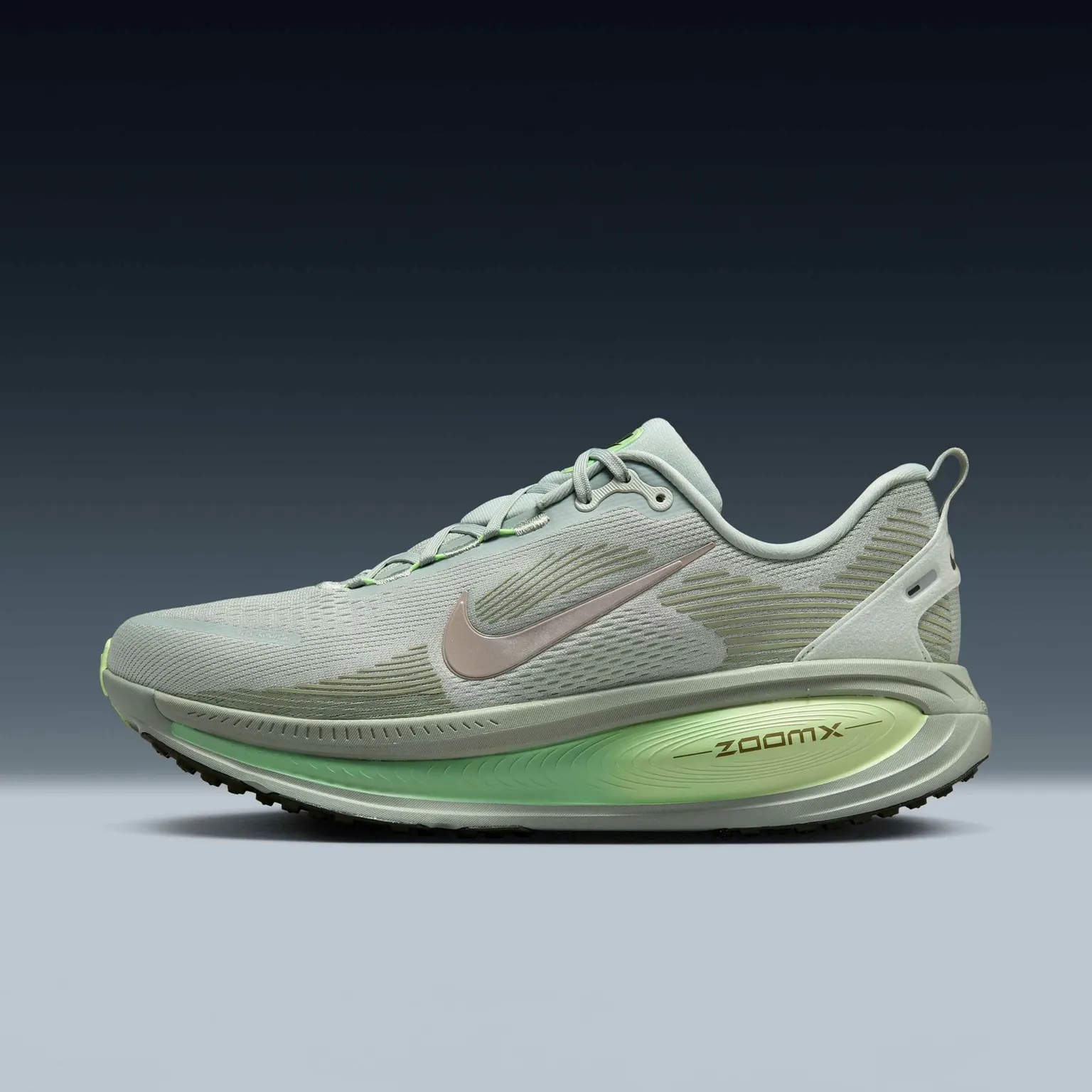 Кросівки Чоловічі Nike Vomero 18 Light Silver/College Grey HM6803-002
