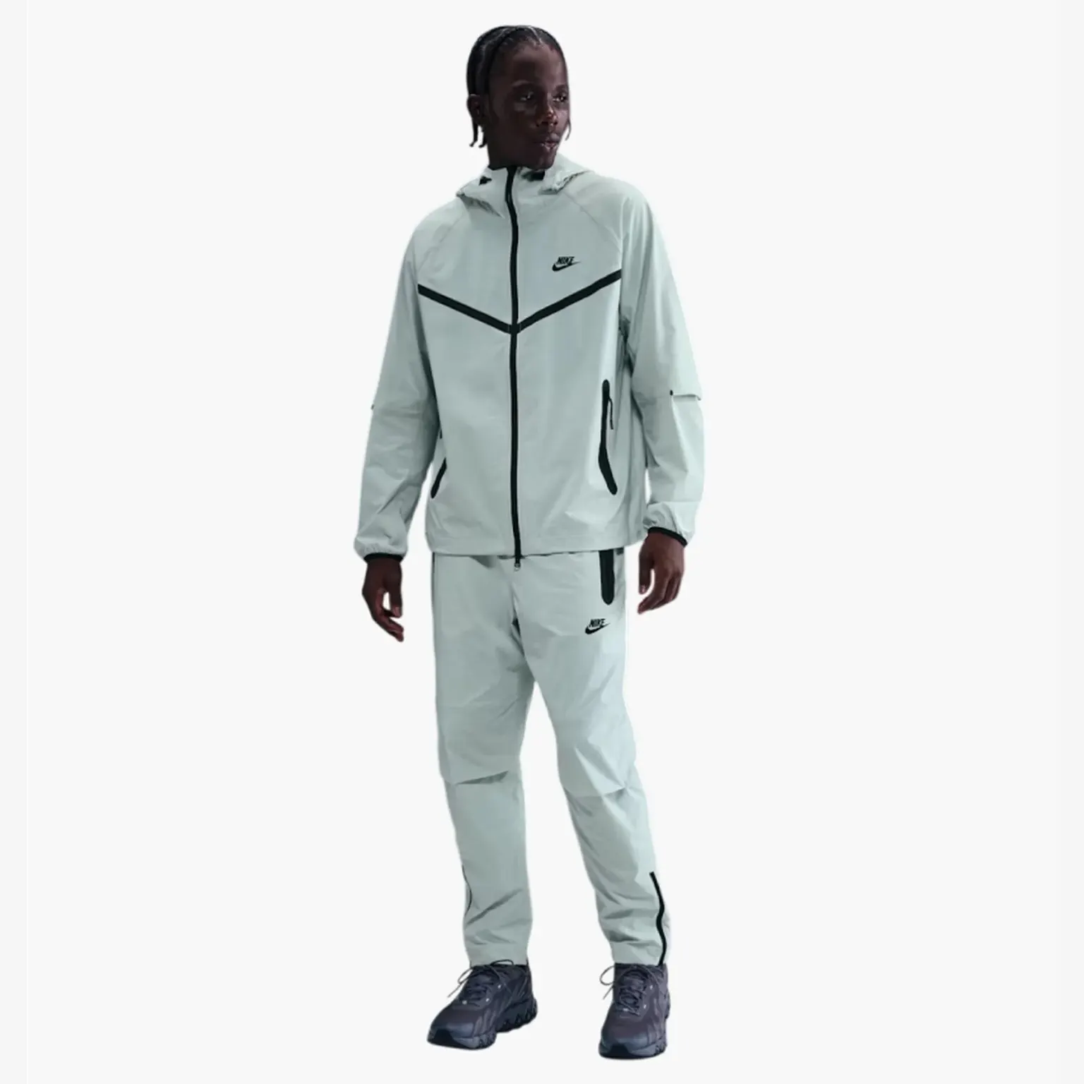Спортивный костюм Мужской Nike Tech Woven light grey HM7151-034_HM8241-034