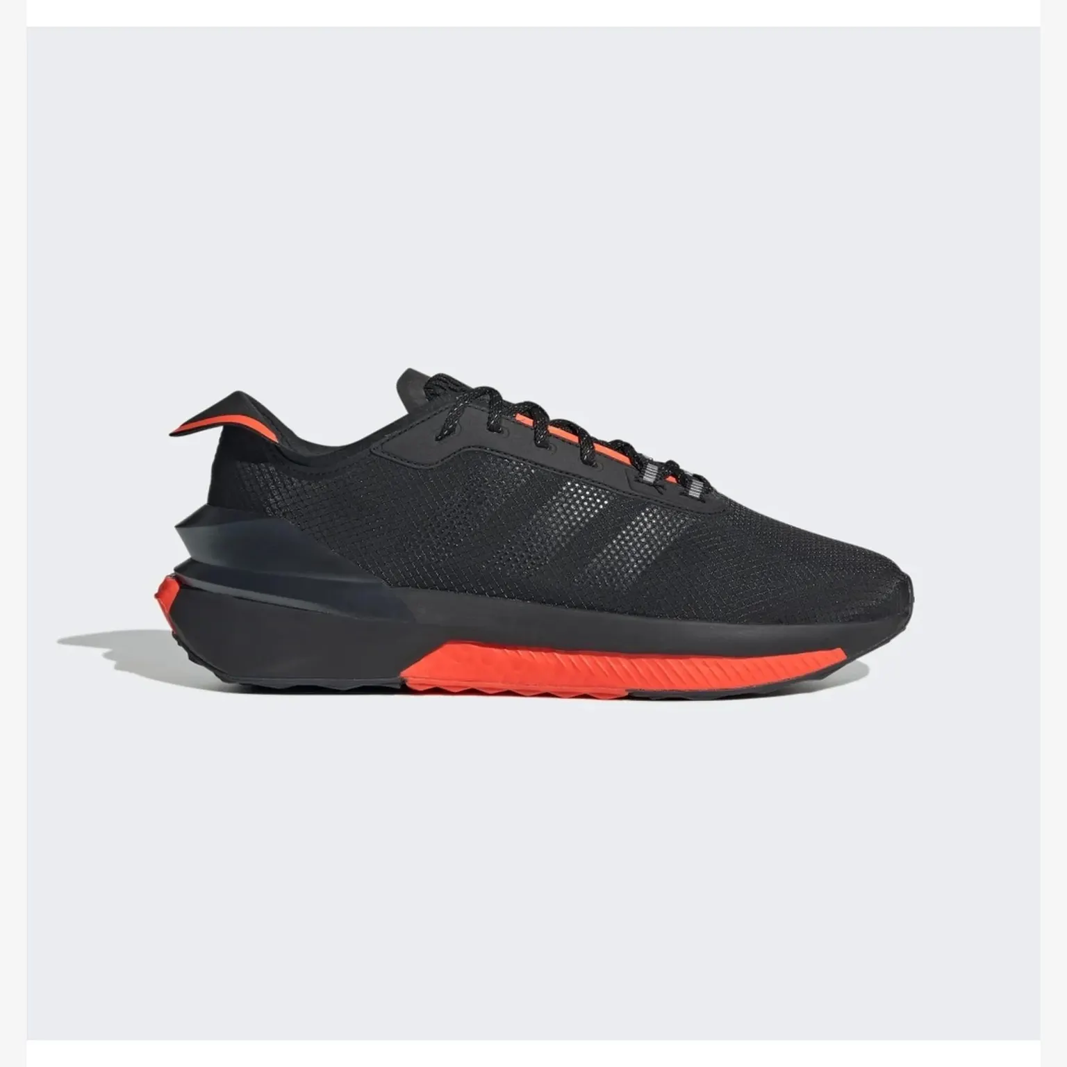 Кросівки Чоловічі Adidas AVRYN Multicolor HP5980
