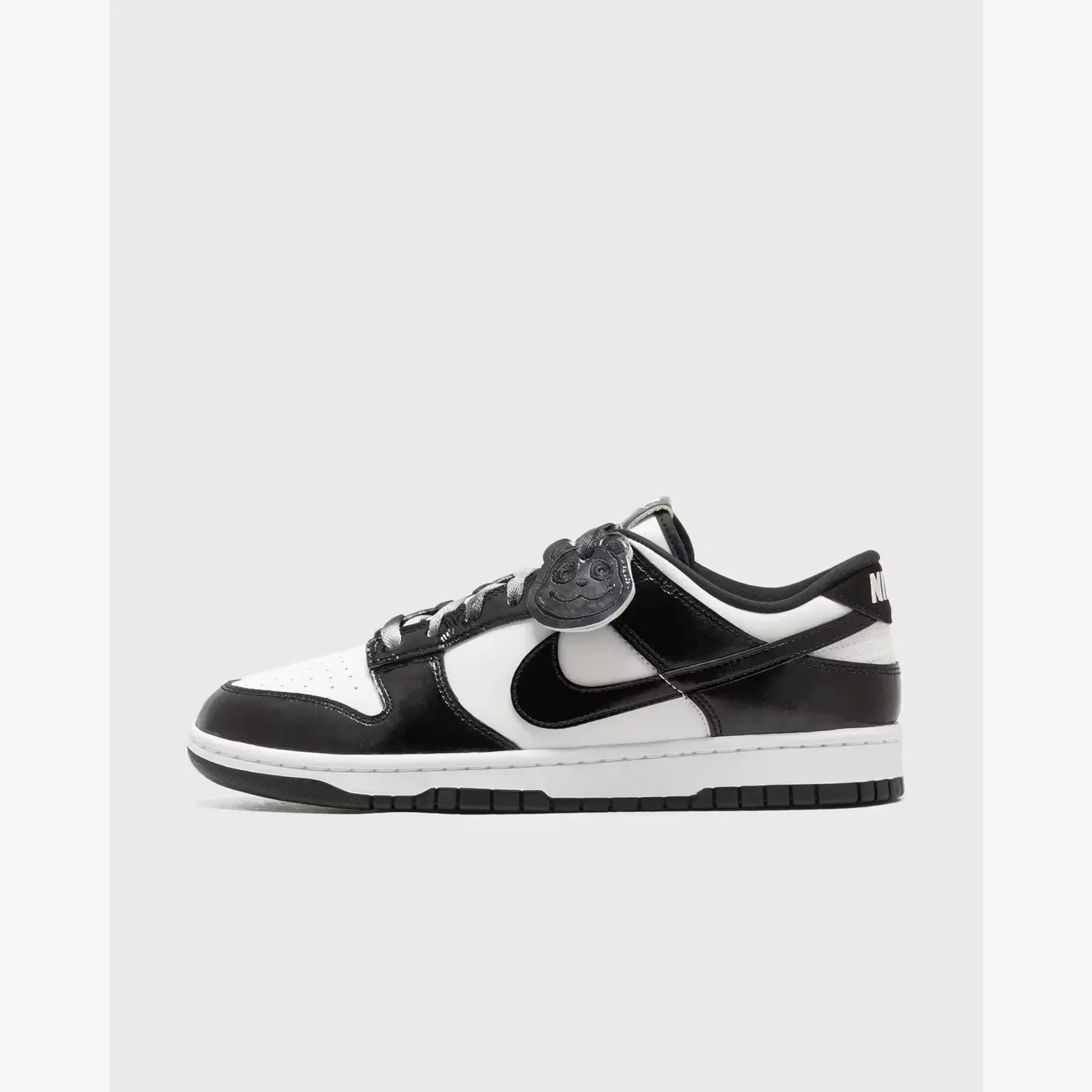 Кросівки Чоловічі Nike Dunk Low Retro SE HQ1965-100