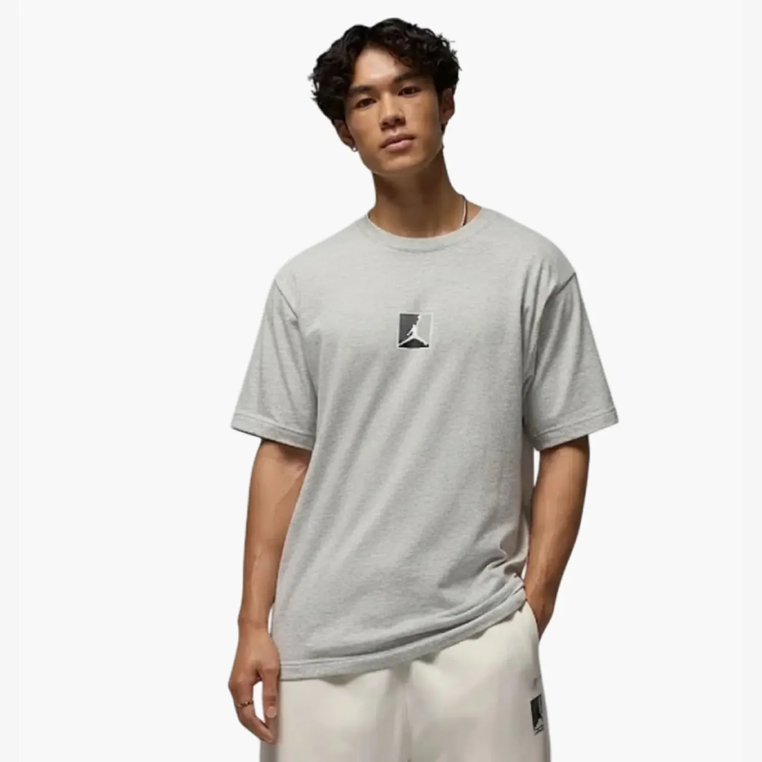 Футболка Чоловіча Jordan Brooklyn T-shirt Grey HQ8942-050