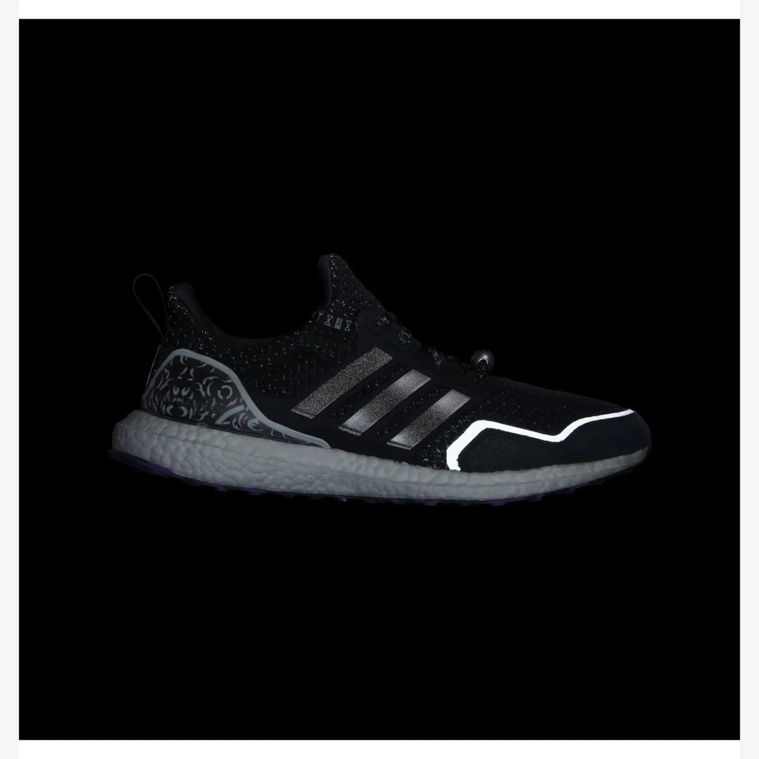 Кросівки Чоловічі adidas Ultraboost 5.0 DNA x Marvel Black Panther HR0518