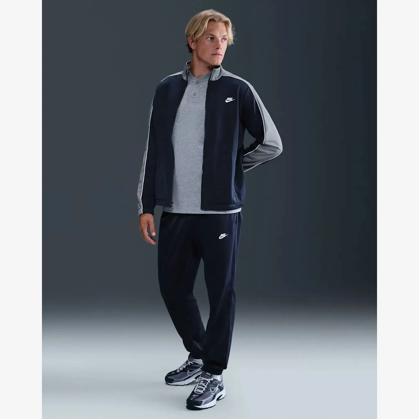 Спортивний костюм Чоловічий Nike Sportswear Club Poly-Knit HV1444-451