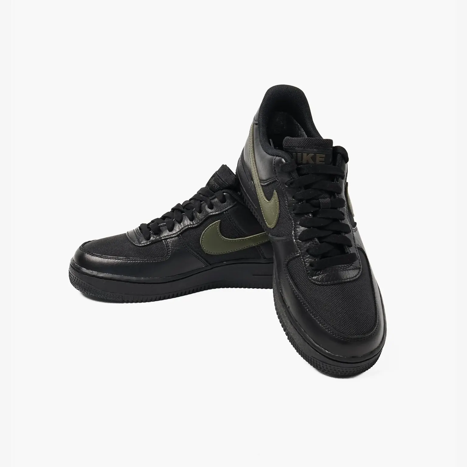 Кросівки Чоловічі Nike Air Force 1 Low GORE-TEX Black/Cargo Khaki HV3959-010