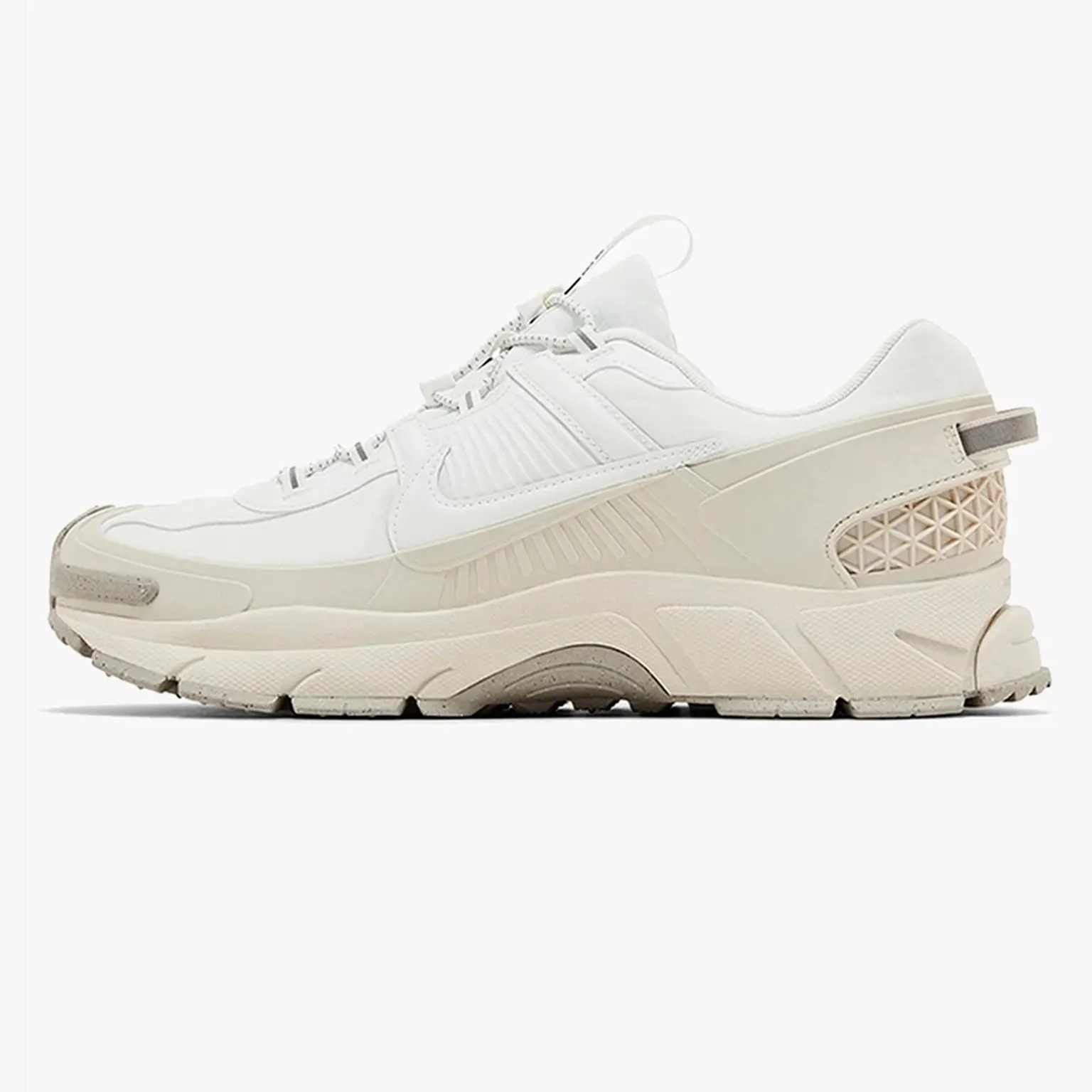 Кросівки Nike Zoom Vomero Roam Summit White HV5951-100