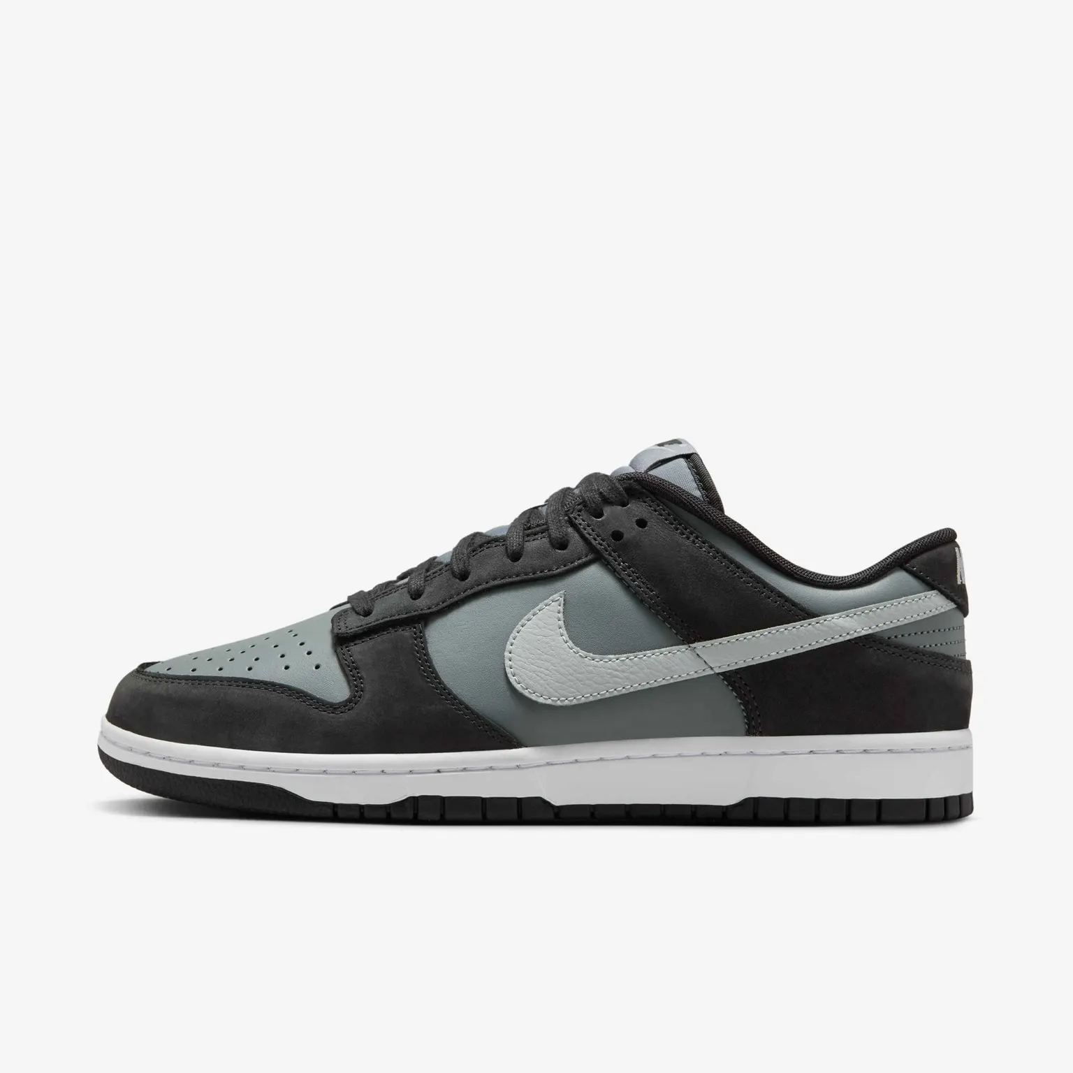 Кросівки Чоловічі Nike Dunk Low Black IB3079-001