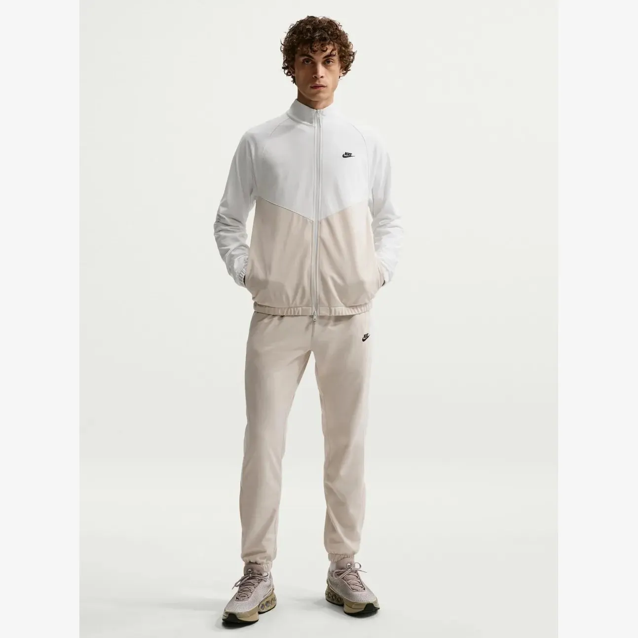Спортивний костюм Чоловічий Nike Windrunner Poly-Knit Tracksuit IF1623-104