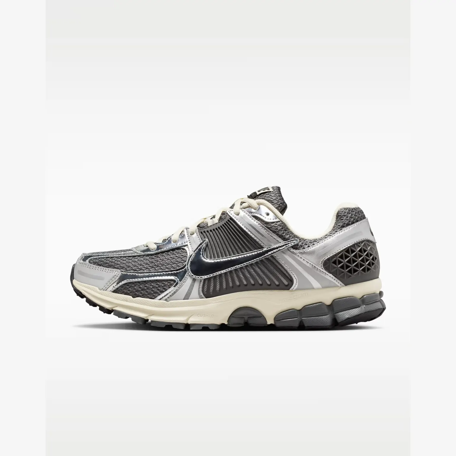 Кросівки Чоловічі Nike Zoom Vomero 5 Black/Metallic IM3486-001