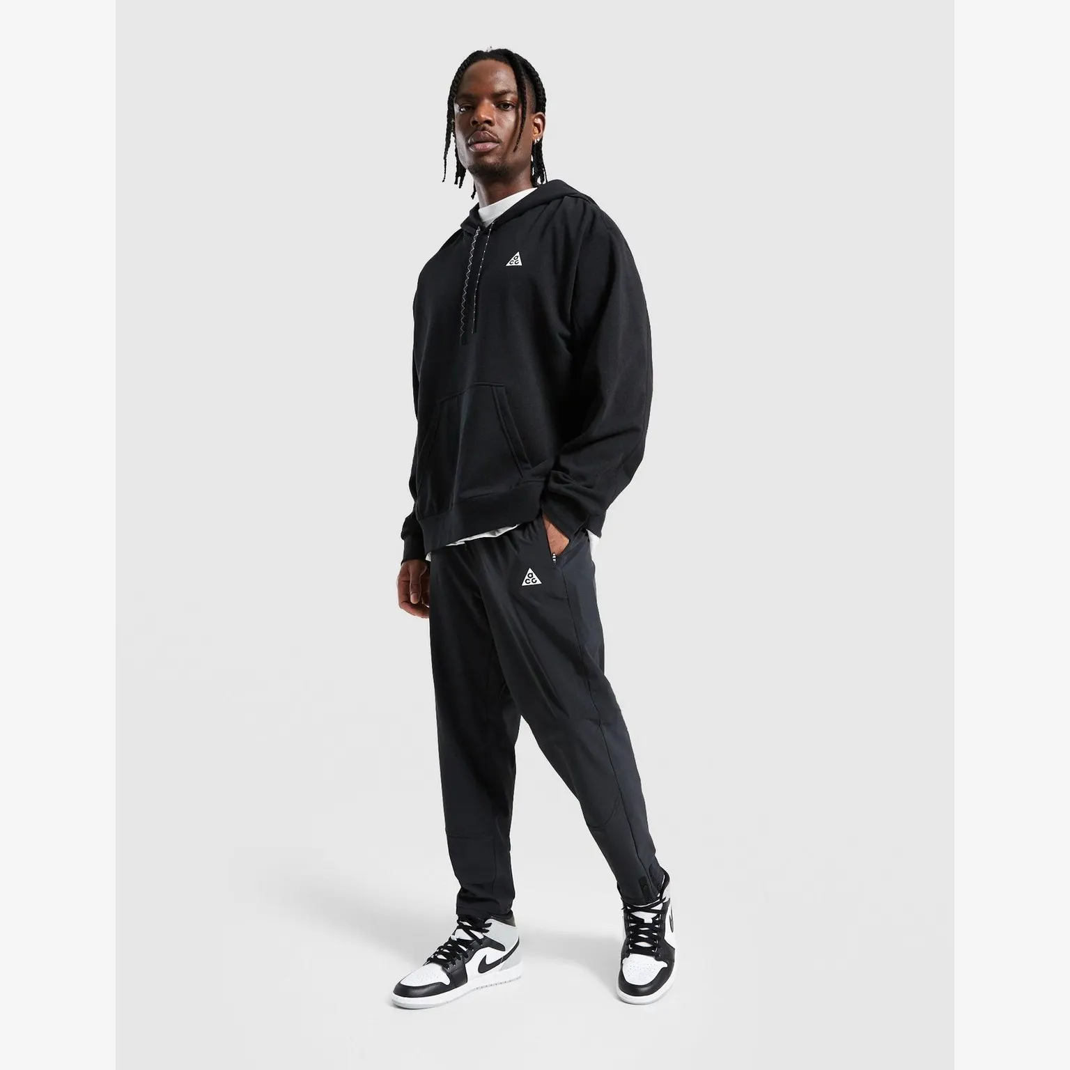 Худі Чоловіче Nike ACG Dri-fit Trail hoodie Black IO9667-010
