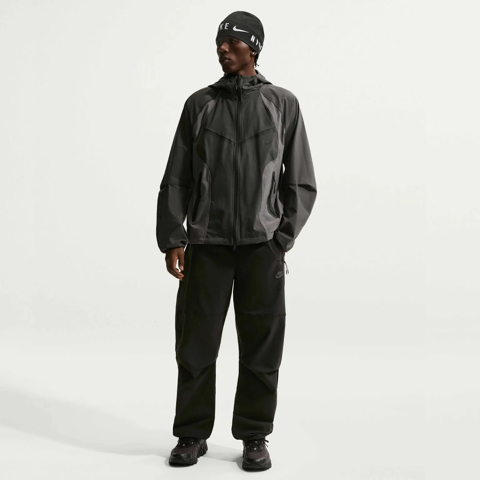 Штаны Мужские Nike Tech Dri-Fit Woven Black IU6966-010