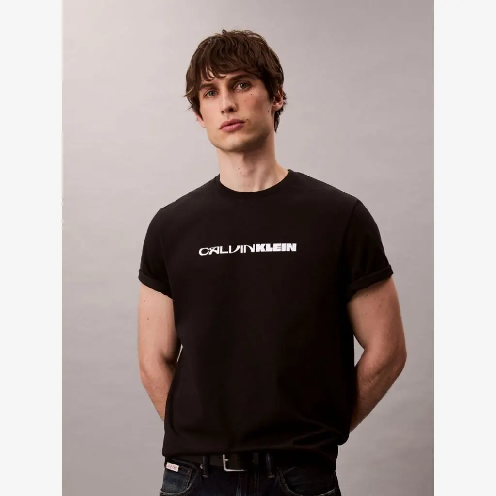 Calvin Klein T-shirt
