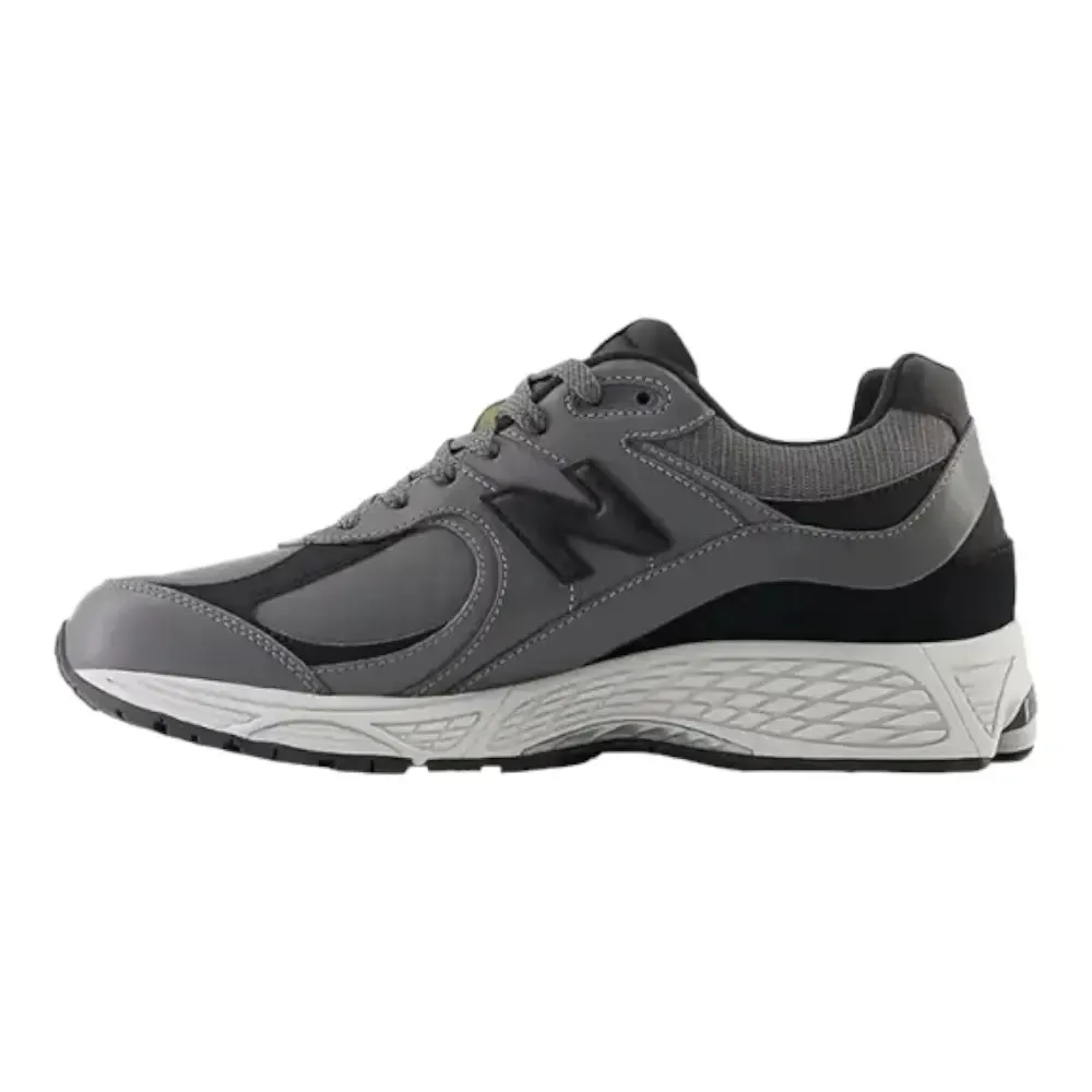 Кросівки Чоловічі New Balance 2002R Grey M2002RVG