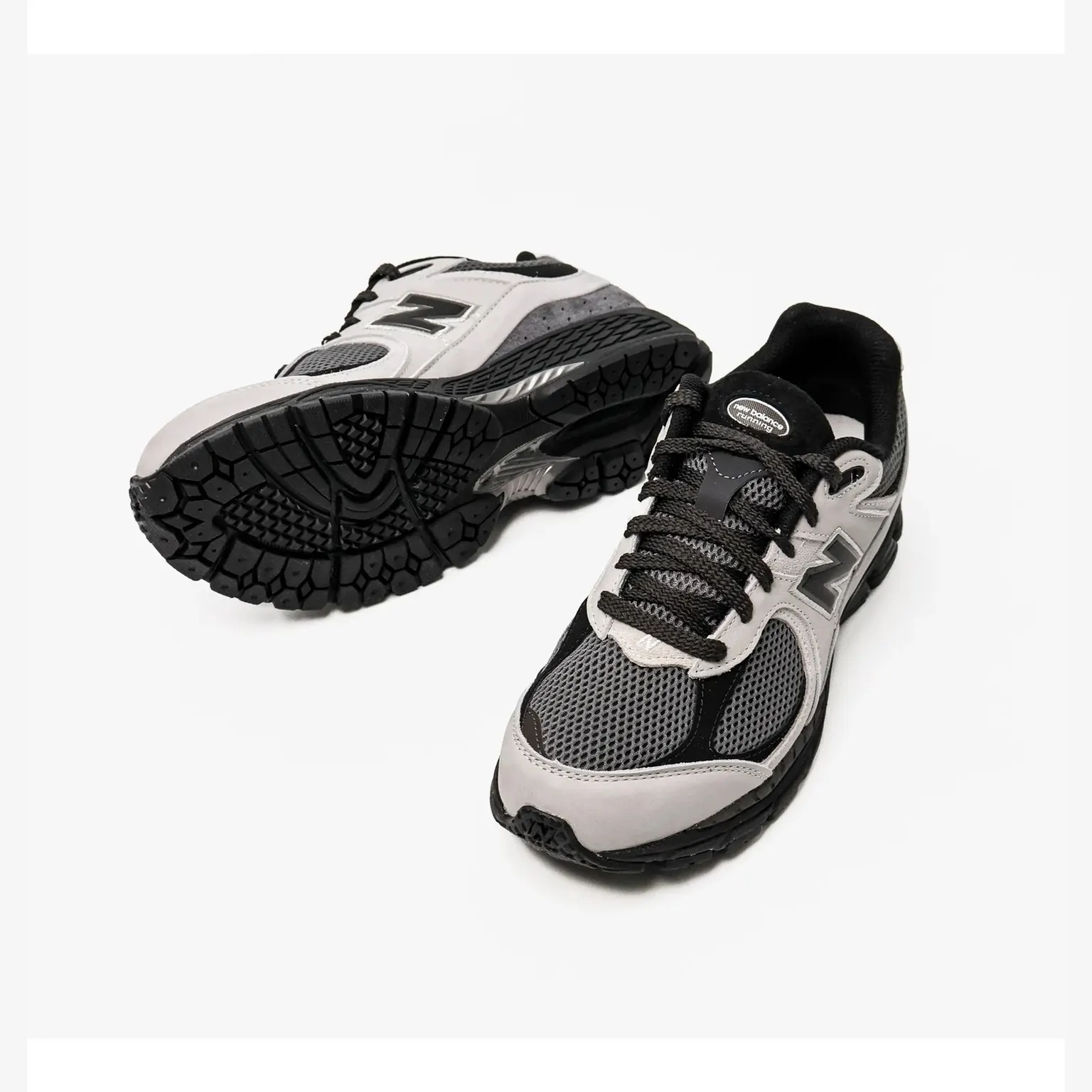 Кросівки Чоловічі New Balance 2002R Grey U200210D