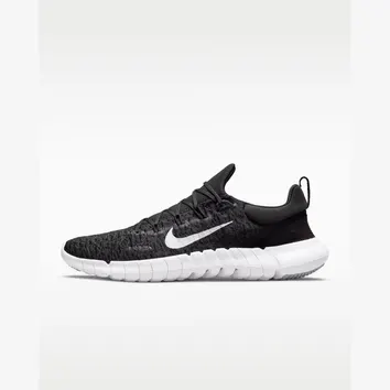 Кросівки Чоловічі Nike Revolution 8 0