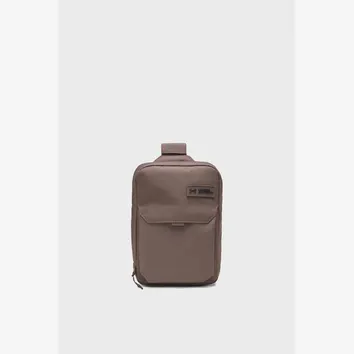 Поясна сумка Чоловіча Under Armour Triumph Utility Sling 10L 1388918-201