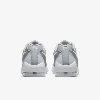 Кросівки Чоловічі Nike Air Max Invigor 749680-005