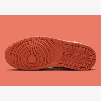 Кеди Чоловічі Air Jordan 1 Mid BQ6472-180