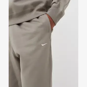 Футболка Мужская Nike Solo Swoosh Beige CW5460-320