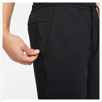 Шорти Чоловічі Nike Tech Essentials Short Black DD5301-010