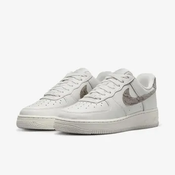 Кросівки Чоловічі Nike Air Force 1 '07 DD8959-002