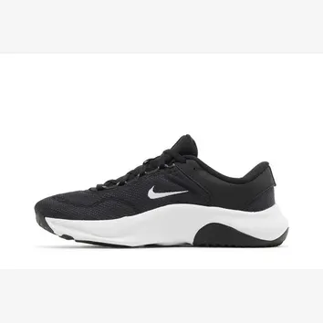 Кросівки Чоловічі Nike Legend Essential 3 Black White DM1119-001