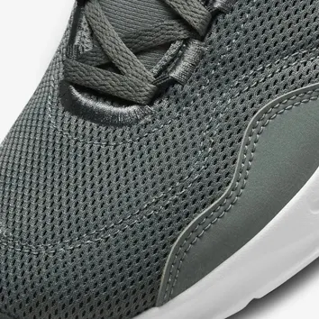 Кросівки Чоловічі Nike Legend Essential 3 Next Nature DM1120-002