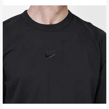 Футболка Чоловіча Nike Sportswear Premium Essentials T-Shirt Black DO7392-010