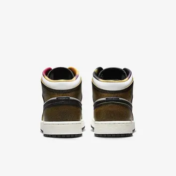 Кросівки Жіночі Air Jordan 1 Mid SE DQ8418-071