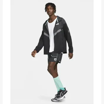 Куртка Чоловіча Nike Windrunner D.Y.E. Black/Iron Grey/Light Menta DR2827-010