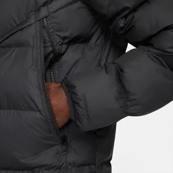 Куртка Чоловіча Nike Storm-Fit Windrunner DR9605-010
