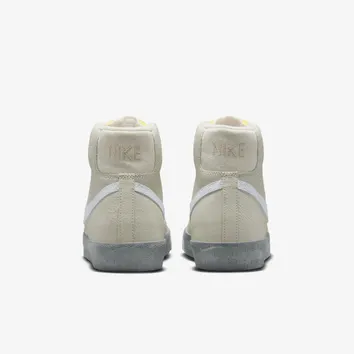Кросівки Чоловічі Nike Blazer Mid 77 Se White DV0797-100