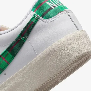 Кросівки Чоловічі Nike Blazer Low '77 Premium DV0801-100
