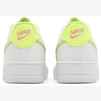 Кросівки Жіночі Nike AIR FORCE 1 DV1680-100