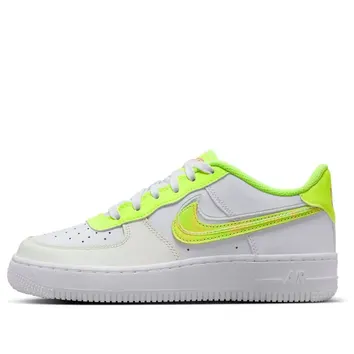Кросівки Жіночі Nike AIR FORCE 1 DV1680-100