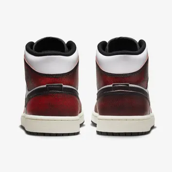 Кросівки Чоловічі Jordan 1 Mid SE Wear-Away Chicago DV9565-006