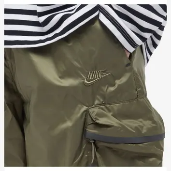 Шорти Чоловічі Nike Tech Pack Woven Utility Short Medium Olive/Black dx0229-222