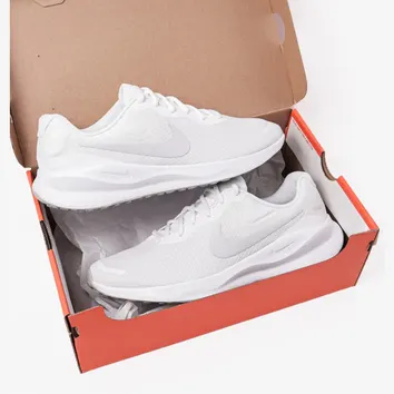 Кросівки Чоловічі Nike Revolution 7 FB2207-100
