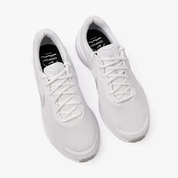 Кросівки Чоловічі Nike Revolution 7 FB2207-100