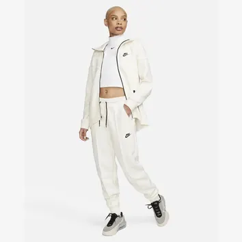 Штани Жіночі Nike Sportswear Tech Fleece FB8330-110