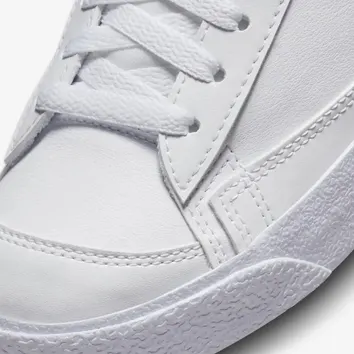 Кросівки Жіночі Nike Blazer Mid Next Nature FD0690-100