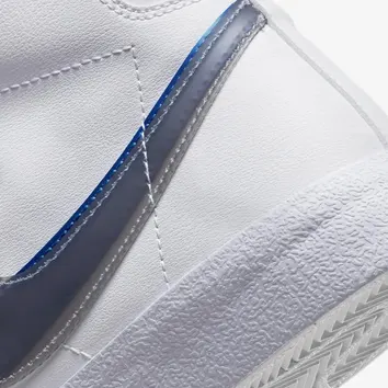 Кросівки Жіночі Nike Blazer Mid Next Nature FD0690-100