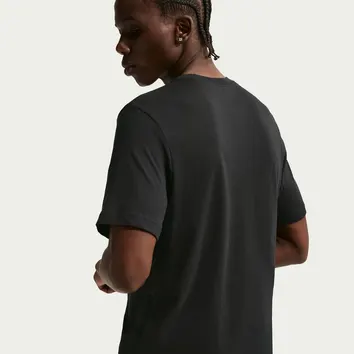 Футболка Чоловіча Nike NSW Club DT Tee FD1184-014